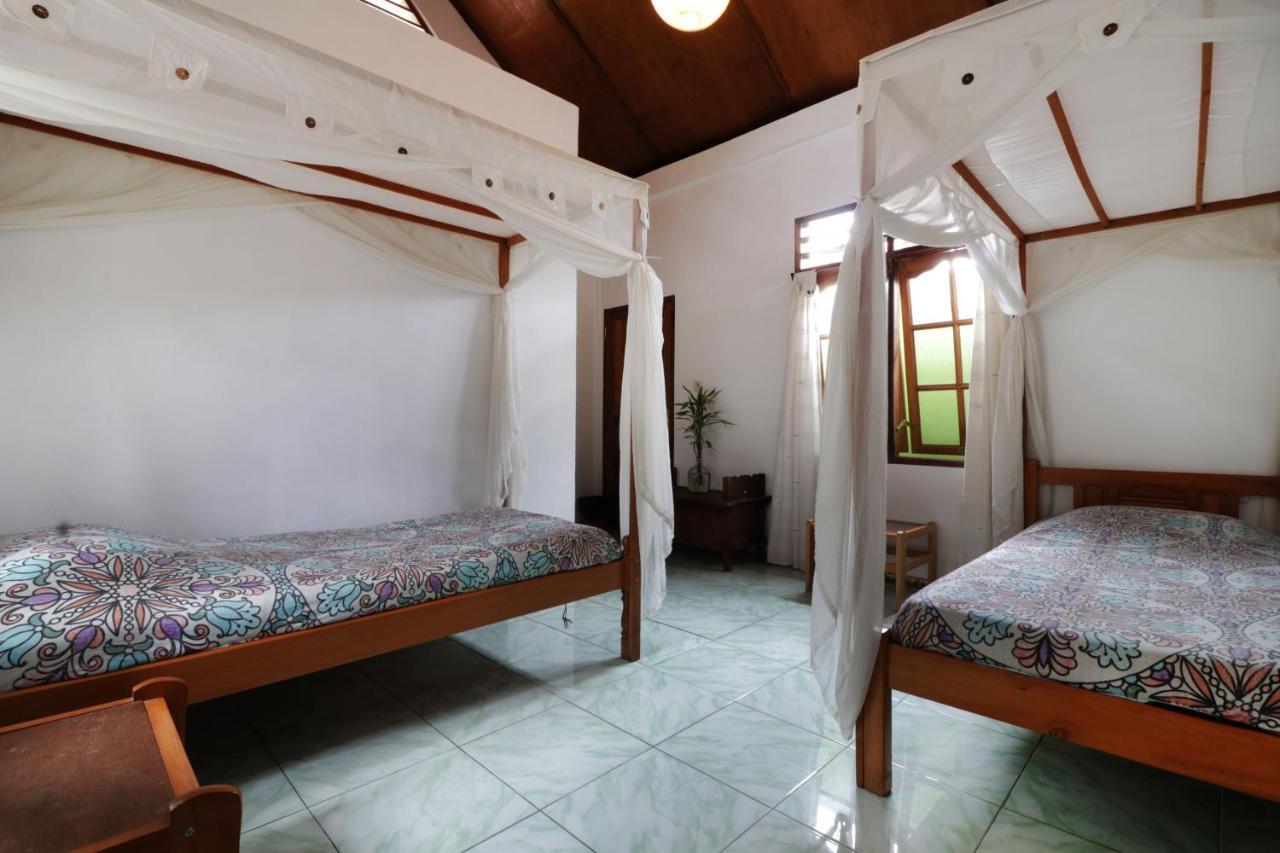 Bagus Bay Homestay ตุกตุก ภายนอก รูปภาพ